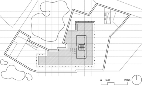 Offices for Junta de Castilla y León by Alberto Campo Baeza