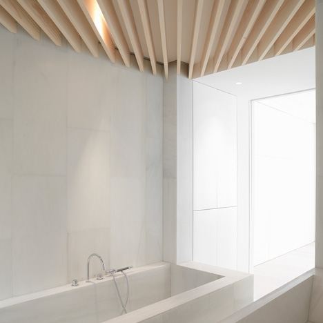 Orfila Flat by Schneider Colao