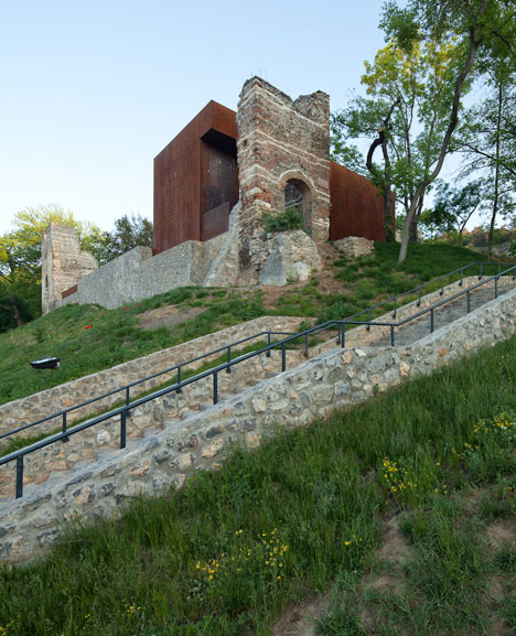 Reconstruction of the Szatmáry Palace by MARP