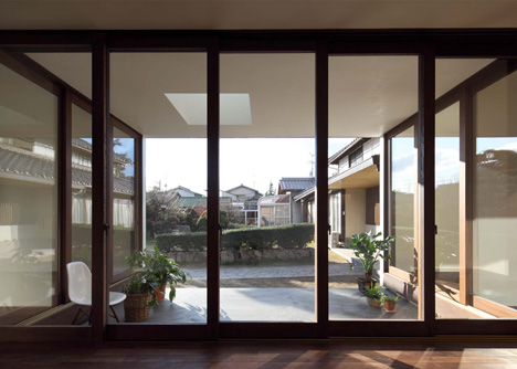 Sunset Villa by TT Architects Sunset Villa by TT Architects