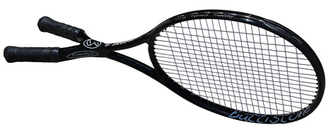 Two-handed tennis racket spotted at US Open Two-handed tennis racket spotted at US Open