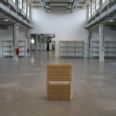V&A furniture acquisitions, Yuyi Ushida V&A furniture acquisitions, Yuyi Ushida