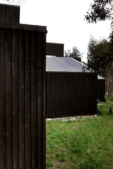 CLF houses by Estudio BaBO