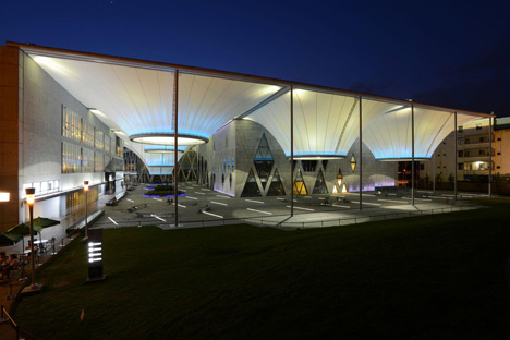 Dadong Art Centre by MAYU Architects