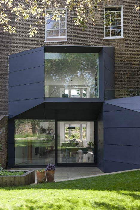 Extension by Alison Brook Architects