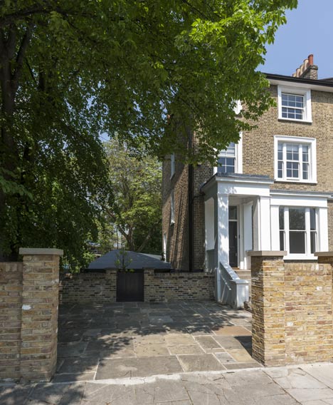 Extension by Alison Brook Architects