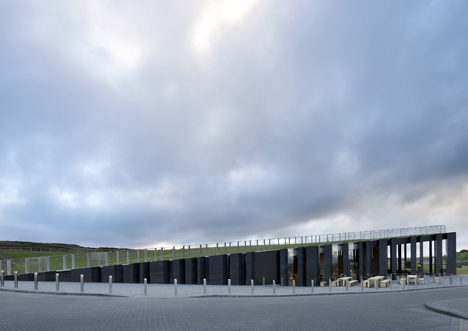 Giant's Causeway Visitors' Centre by Heneghan Peng Architects Giant's Causeway Visitors' Centre by Heneghan Peng Architects
