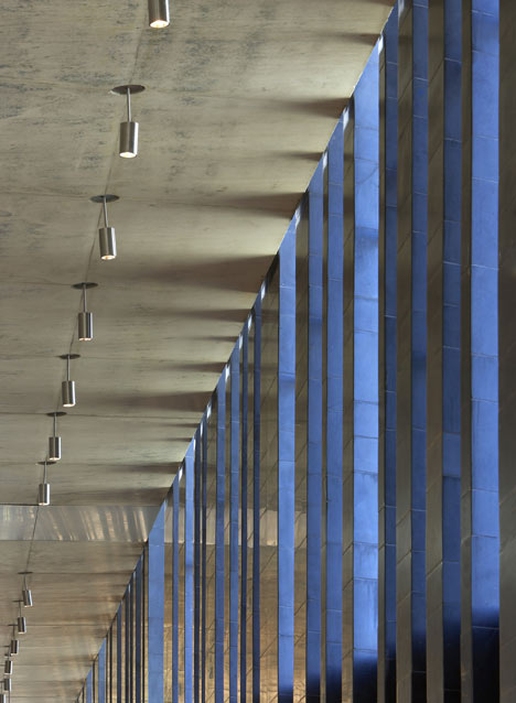 Giant's Causeway Visitors' Centre by Heneghan Peng Architects Giant's Causeway Visitors' Centre by Heneghan Peng Architects