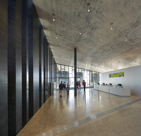 Giant's Causeway Visitors' Centre by Heneghan Peng Architects Giant's Causeway Visitors' Centre by Heneghan Peng Architects
