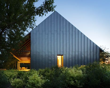 H House by Budapesti Műhely
