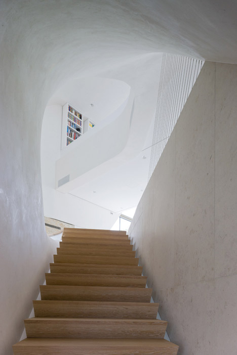 Haus am Weinberg by UNStudio