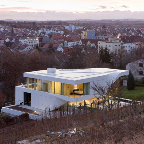 Haus am Weinberg by UNStudio