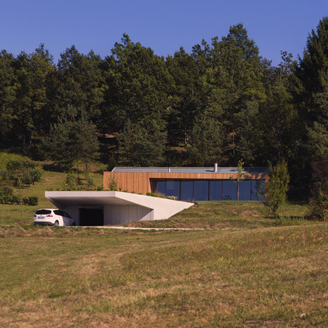 House MJ by Kombinat House MJ by Kombinat