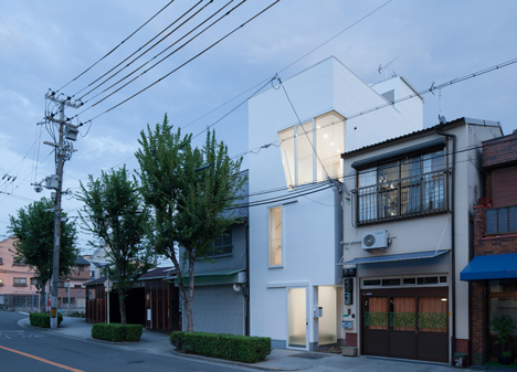 House in Tamatsu by Ido, Kenji Architectural Studio House in Tamatsu by Ido, Kenji Architectural Studio