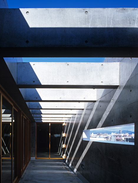Housing in Onmae by VIDZ Architects