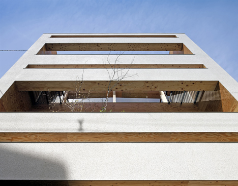 dezeen_Machi Building by UID Architects