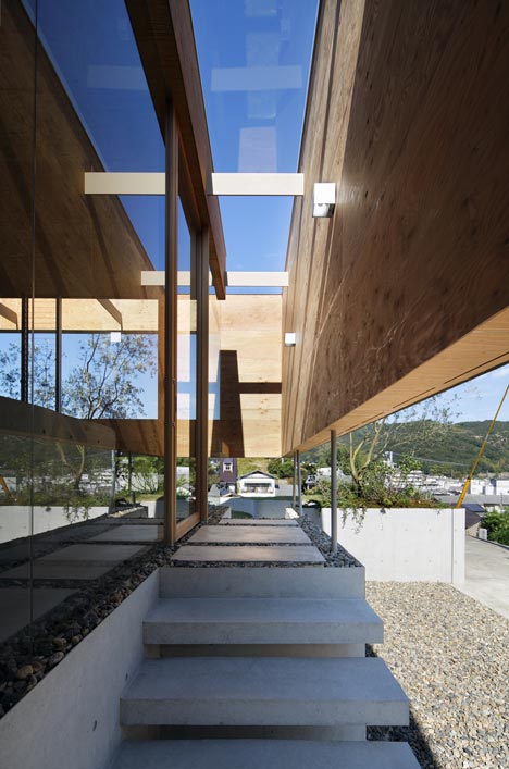 Pit House by UID Architects