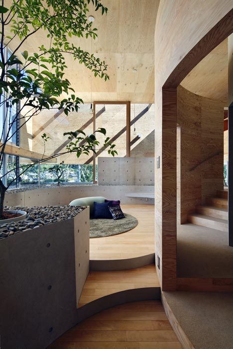Pit House by UID Architects