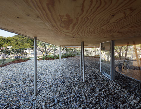 Pit House by UID Architects