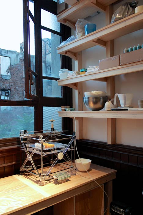 Stratigraphic Manufactury by Unfold