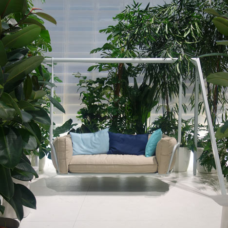 Swing Sofa by Studio Aisslinger