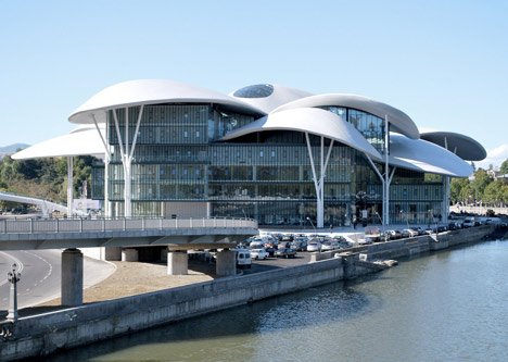 Tbilisi Public Service Hall by Fuksas