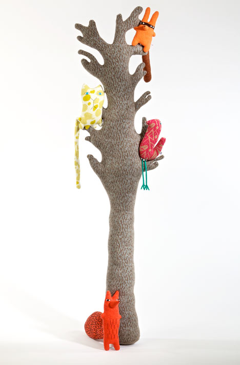 Donna Wilson on her knitted tree and creatures for the Stepney Green Design Collection Donna Wilson on her knitted tree and creatures for the Stepney Green Design Collection