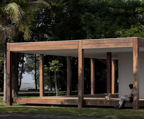 Fazenda Boa Vista Golf Clubhouse by Isay Weinfield