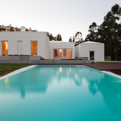 House in Belas by CHP Arquitectos House in Belas by CHP Arquitectos