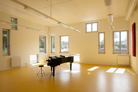 Academie MWD by Carlos Arroyo Arquitectos Academie MWD by Carlos Arroyo Arquitectos