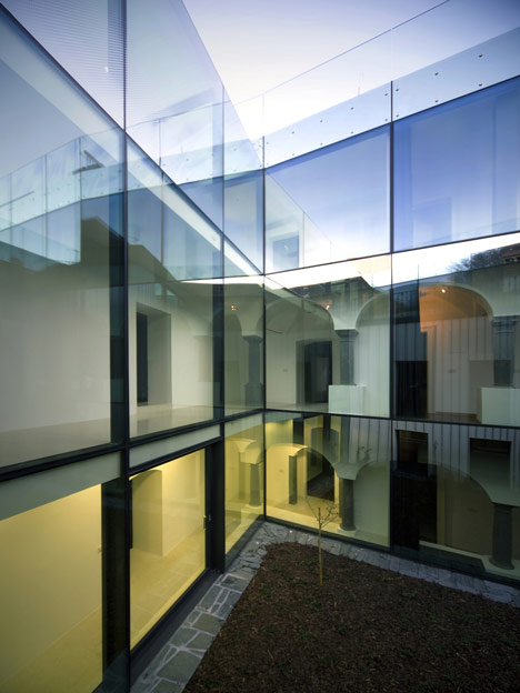 Baroque Court Apartments by OFIS Arhitekti