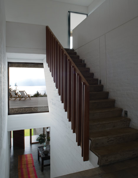 Casa El Pangue by Elton + Leniz Casa El Pangue by Elton + Leniz
