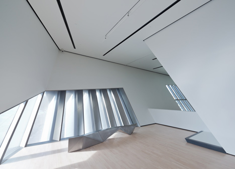 Eli and Edythe Broad Art Museum by Zaha Hadid Eli and Edythe Broad Art Museum by Zaha Hadid