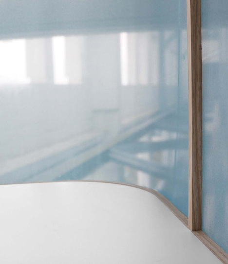 Fading Desk by Thijmen van der Steen Fading Desk by Thijmen van der Steen