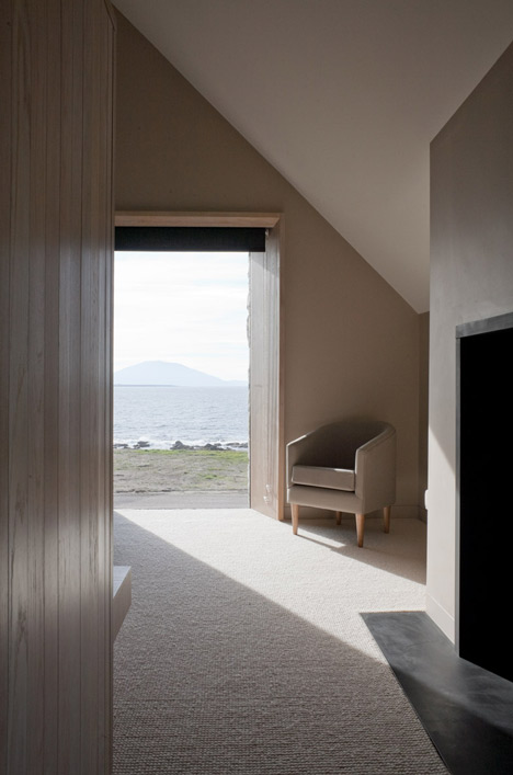 House in Blacksod Bay by Tierney Haines Architects House in Blacksod Bay by Tierney Haines Architects