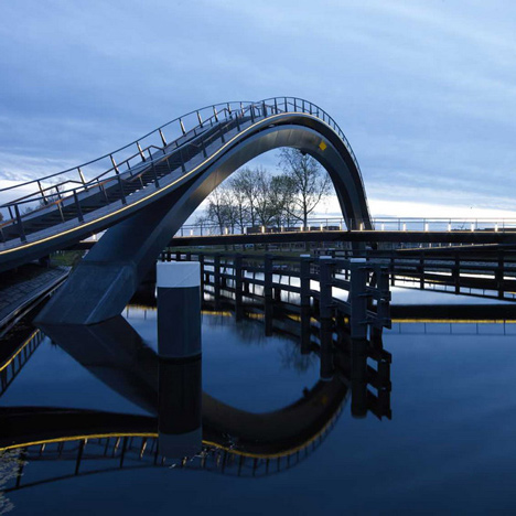Melkwegbridge by NEXT Architects and Rietveld Landscape
