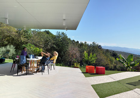 Nest and Cave House by Idis Turato Nest and Cave House by Idis Turato
