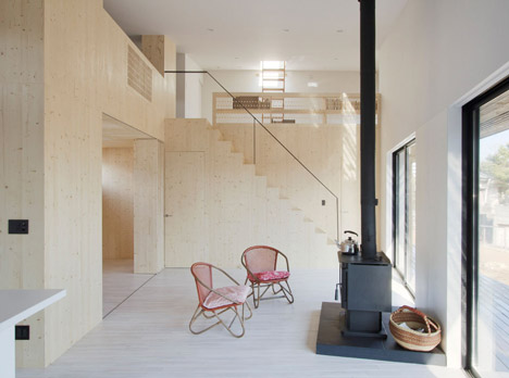 Onjuku Surf Shack by BAKOKO