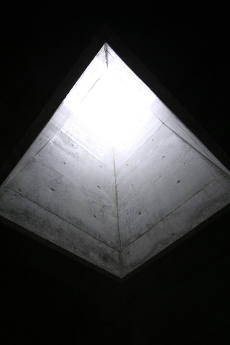 Ryusenji House by Tomoaki Uno Architects