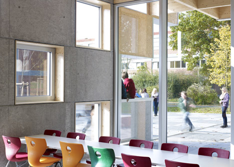 Salmtal Secondary School Canteen by SpreierTrenner Architekten Salmtal Secondary School Canteen by SpreierTrenner Architekten