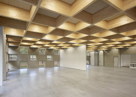Salmtal Secondary School Canteen by SpreierTrenner Architekten Salmtal Secondary School Canteen by SpreierTrenner Architekten