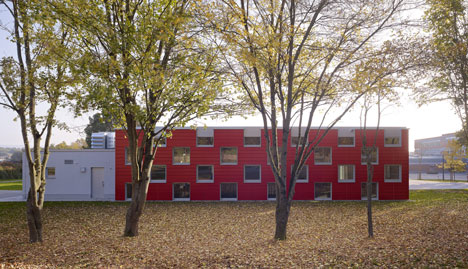 Salmtal Secondary School Canteen by SpreierTrenner Architekten Salmtal Secondary School Canteen by SpreierTrenner Architekten
