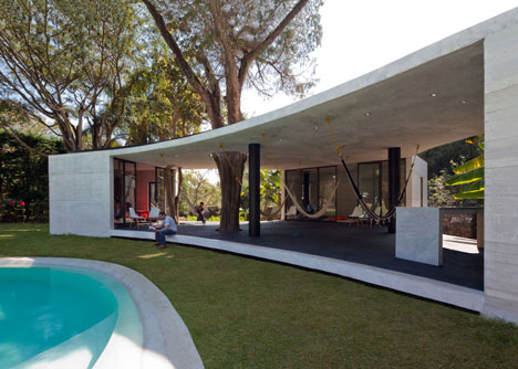 Tepoztlan Lounge by Cadaval & Sola-Morales Tepoztlan Lounge by Cadaval & Sola-Morales