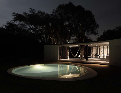 Tepoztlan Lounge by Cadaval & Sola-Morales Tepoztlan Lounge by Cadaval & Sola-Morales