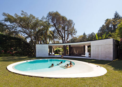 Tepoztlan Lounge by Cadaval & Sola-Morales Tepoztlan Lounge by Cadaval & Sola-Morales