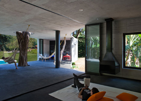 Tepoztlan Lounge by Cadaval & Sola-Morales Tepoztlan Lounge by Cadaval & Sola-Morales