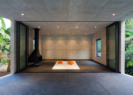 Tepoztlan Lounge by Cadaval & Sola-Morales Tepoztlan Lounge by Cadaval & Sola-Morales