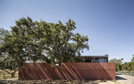 Three Courtyards House by Miguel Marcelino