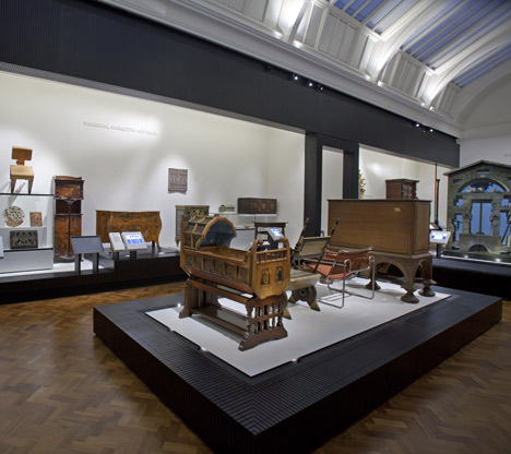 V&A opens new furniture gallery V&A opens new furniture gallery