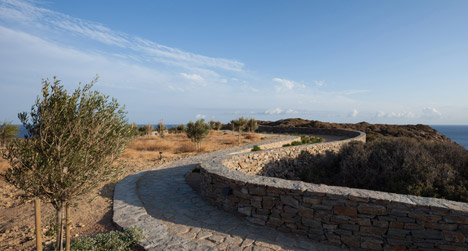 VNC House in Milos by decaArchitecture